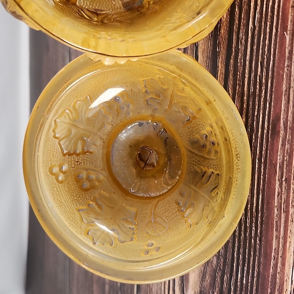 Vintage footed candy dish with lid - Picture 16 of 16